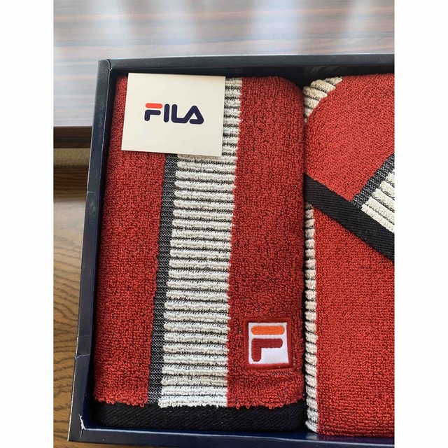 FILA(フィラ)の【新品未使用】FILA  フィラ　フェイスタオル　ウォッシュタオル インテリア/住まい/日用品の日用品/生活雑貨/旅行(タオル/バス用品)の商品写真