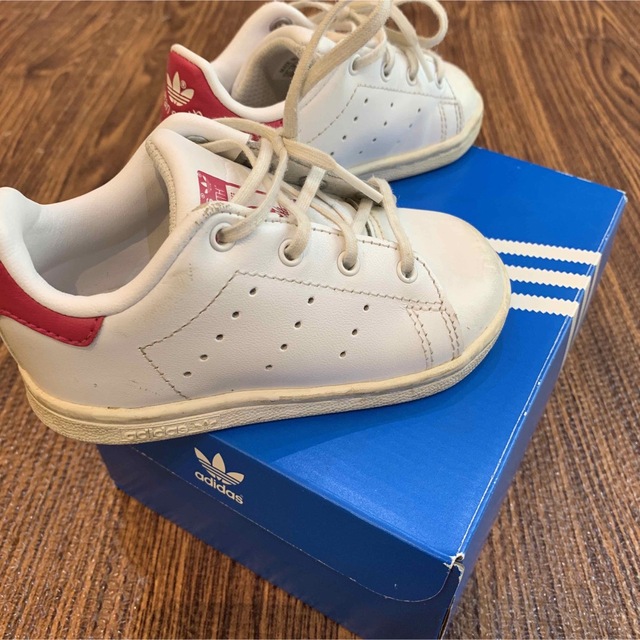 adidas(アディダス)の子供スニーカー　adidas スタンスミス　13センチ キッズ/ベビー/マタニティのベビー靴/シューズ(~14cm)(スニーカー)の商品写真