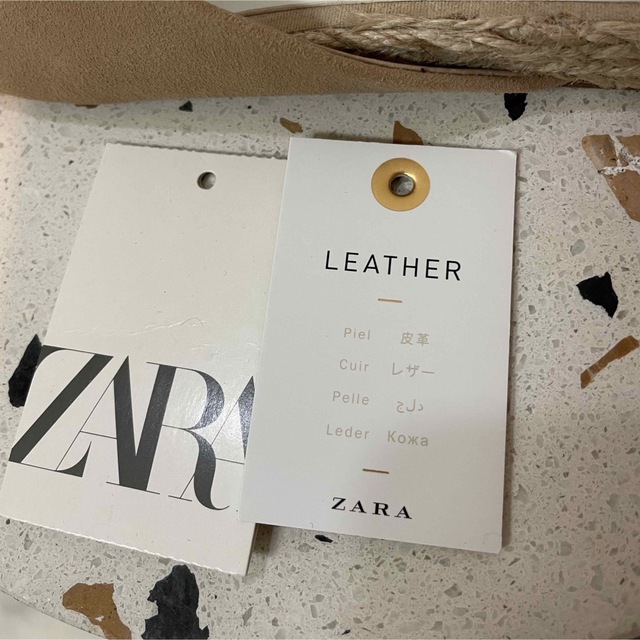 ZARA(ザラ)のZARA スウェード　ベージュ　エスパドリーユサンダル　37 レディースの靴/シューズ(サンダル)の商品写真