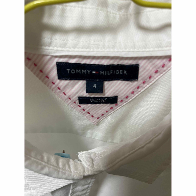 TOMMY HILFIGER(トミーヒルフィガー)のトミーヒルフィガー　シャツS レディースのトップス(シャツ/ブラウス(長袖/七分))の商品写真