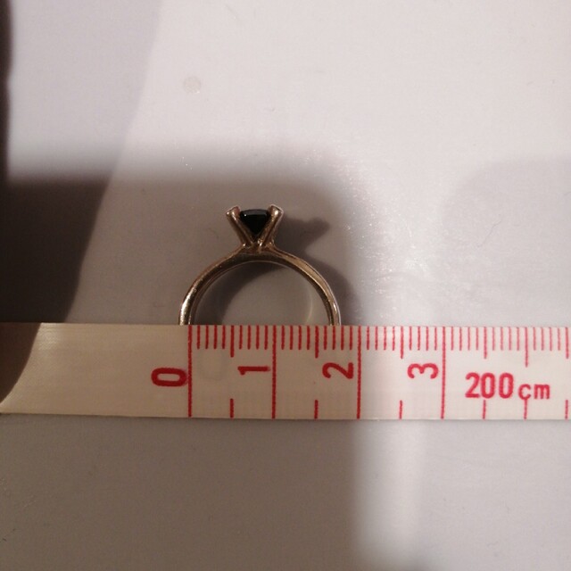 e.m.(イーエム)のブラックジルコニアシルバーリング レディースのアクセサリー(リング(指輪))の商品写真
