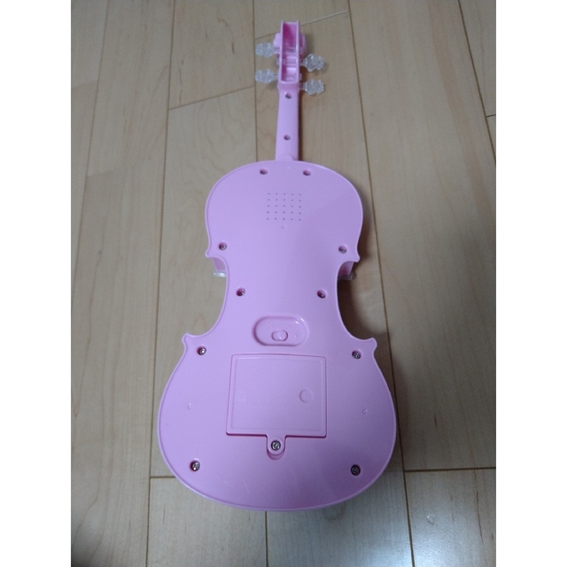 BANDAI(バンダイ)のバンダイ　ドリームレッスン ライト&オーケストラバイオリン ピンク キッズ/ベビー/マタニティのおもちゃ(楽器のおもちゃ)の商品写真
