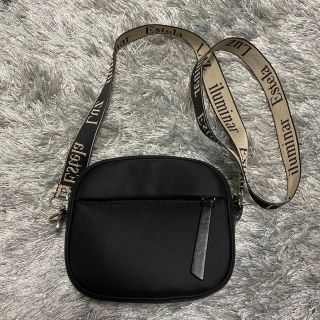 スナイデル(SNIDEL)のsnidel ロゴリボンポシェット　BLACK(ショルダーバッグ)