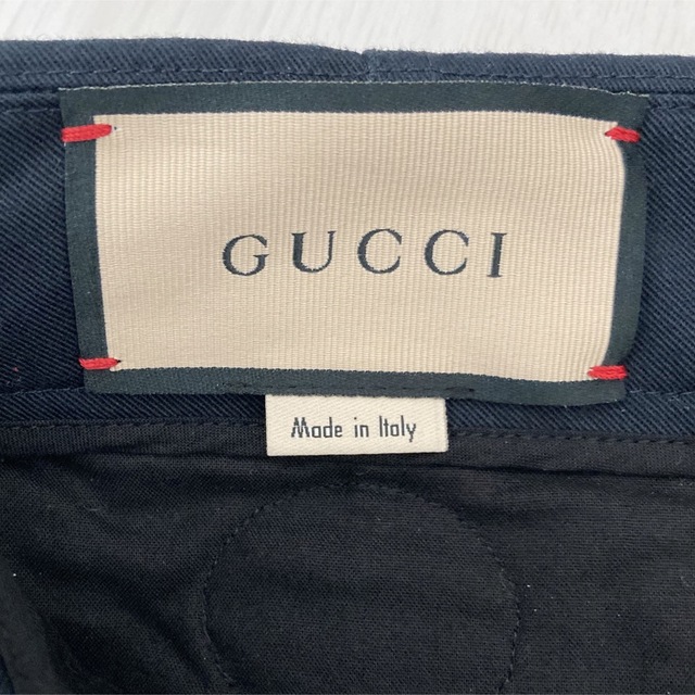 Gucci(グッチ)の新品未使用！GUCCIグッチハーフパンツ　ネイビー メンズのパンツ(ショートパンツ)の商品写真