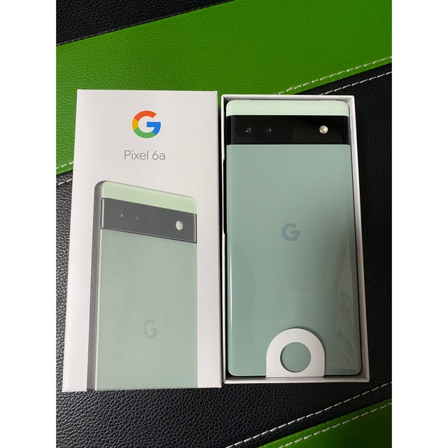 Google Pixel 6a Sage 128 GB 購入特典付きSimフリー スマホ/家電/カメラのスマートフォン/携帯電話(スマートフォン本体)の商品写真