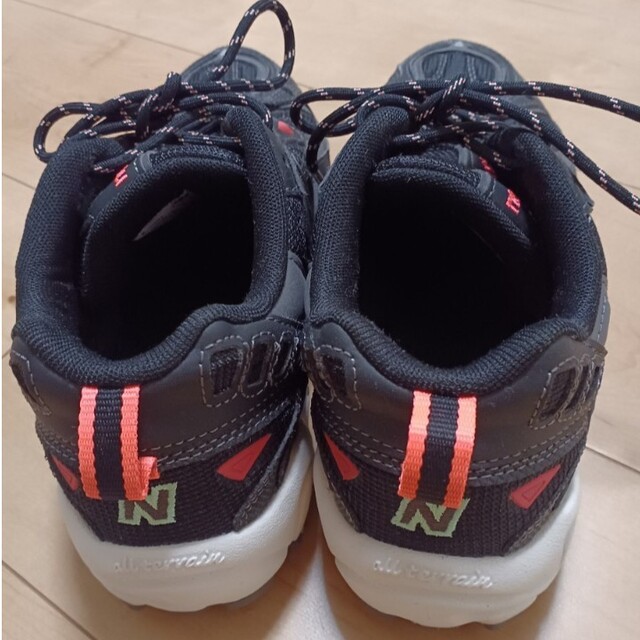 ニューバランス new balance トレイルランニングシューズ 25.0cm