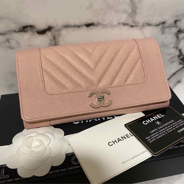 CHANEL(シャネル)の【未使用品☆29番台】CHANEL 長財布 マドモアゼル / ピンク レディースのファッション小物(財布)の商品写真