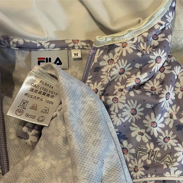 FILA(フィラ)のFILA フィラ ジップアップパーカー 花柄 パープル レディースのジャケット/アウター(その他)の商品写真