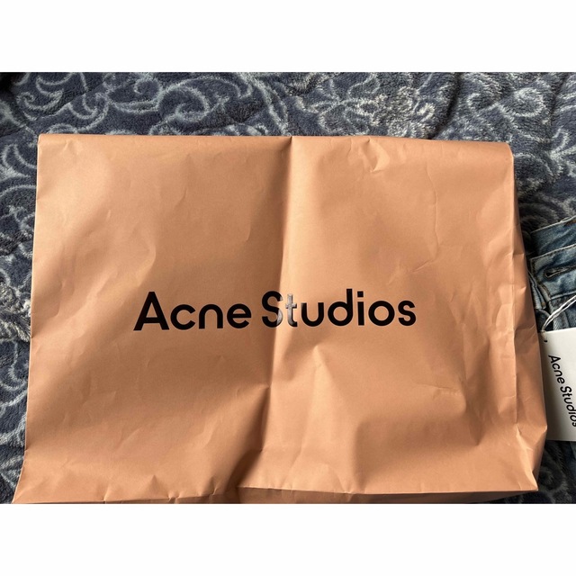 Acne Studios(アクネストゥディオズ)の最終値下げ【新品未使用】Acne Studious ルーズフィットジーンズ メンズのパンツ(デニム/ジーンズ)の商品写真