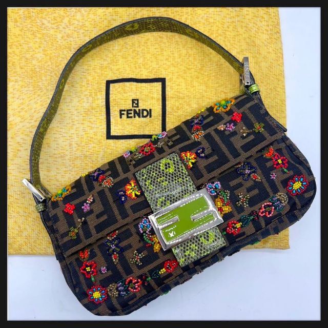 FENDI - 【極美品】FENDI フェンディ マンマバケット 花柄 リザード ズッカ ビーズ