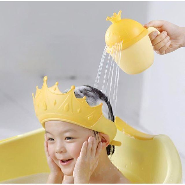 クラウン型シャンプーハット ティアラ 王冠型 黄色 子供 赤ちゃん キッズ/ベビー/マタニティの洗浄/衛生用品(その他)の商品写真