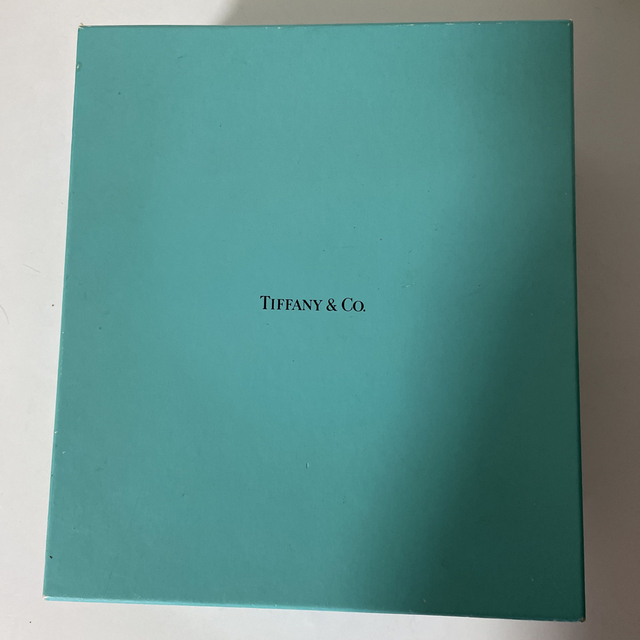 Tiffany & Co.(ティファニー)のティファニー　ワイングラス2脚　箱入り　 インテリア/住まい/日用品のキッチン/食器(グラス/カップ)の商品写真