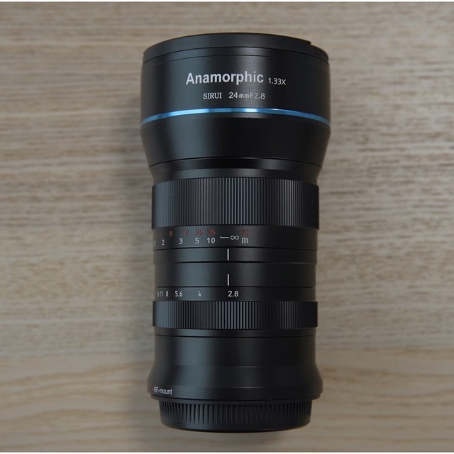SIRUI Anamorphic Lens ×1.33 24mm/F2.8 RF