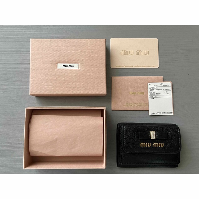 miumiu ミュウミュウ 財布 黒 三つ折財布 財布 ファッション小物