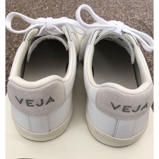 VEJA(ヴェジャ)のわかめ様 専用 VEJA ESPLAR LEATHER レディースの靴/シューズ(スニーカー)の商品写真