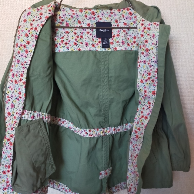 GAP Kids(ギャップキッズ)のGAP　春ジャンパー　110cm キッズ/ベビー/マタニティのキッズ服女の子用(90cm~)(ジャケット/上着)の商品写真