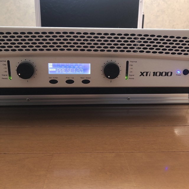 AMCRON アムクロン　パワーアンプ XTi1000