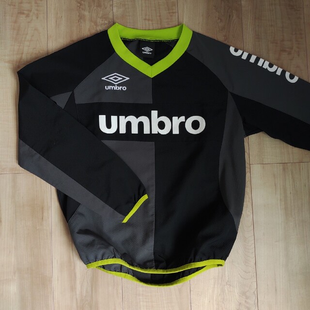 UMBRO(アンブロ)のumbro　サッカー　140 スポーツ/アウトドアのサッカー/フットサル(ウェア)の商品写真