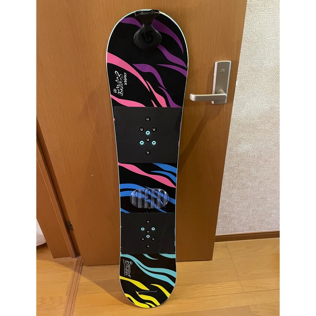 BURTON(バートン)のジュニア用　スノーボード板　120cm バートン　リグレットリール付き スポーツ/アウトドアのスノーボード(ボード)の商品写真