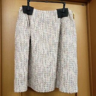 トッカ(TOCCA)の1月26日まで出品　TOCCA スカート　サイズ6(ひざ丈スカート)