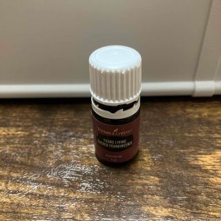 ドテラ(doTERRA)のヤングリヴィング　セイクレッドフランキンセンス 5ml(エッセンシャルオイル（精油）)