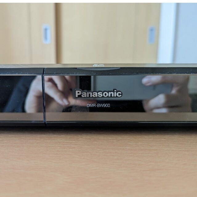 Panasonic(パナソニック)のPanasonic DVDレコーダー ブルーレイレコーダー DMR-BW900 スマホ/家電/カメラのテレビ/映像機器(DVDレコーダー)の商品写真