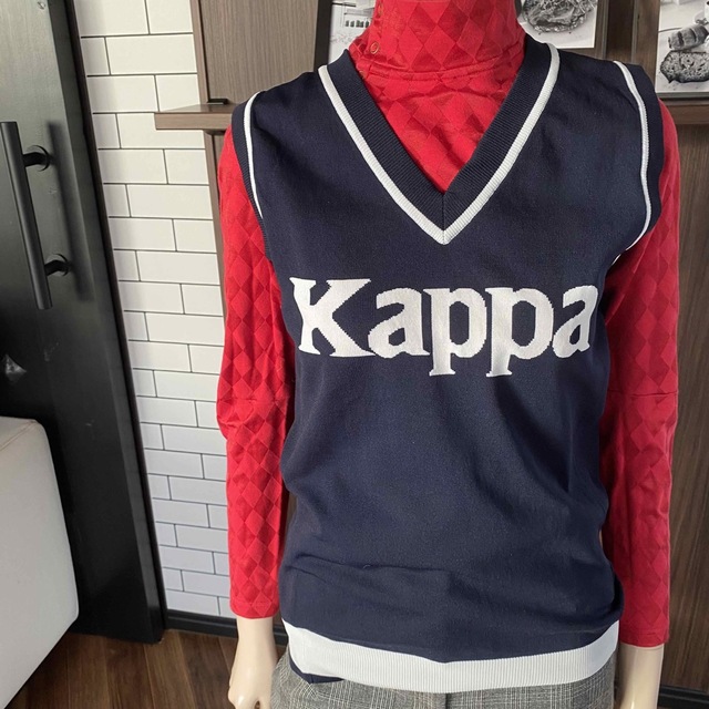 Kappa(カッパ)のKappa 美品！レディースゴルフウェア　軽量ベストレディースMネイビー スポーツ/アウトドアのゴルフ(ウエア)の商品写真