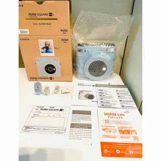 フジフイルム(富士フイルム)のFUJI FILM チェキスクエア instax SQUARE SQ1 (フィルムカメラ)