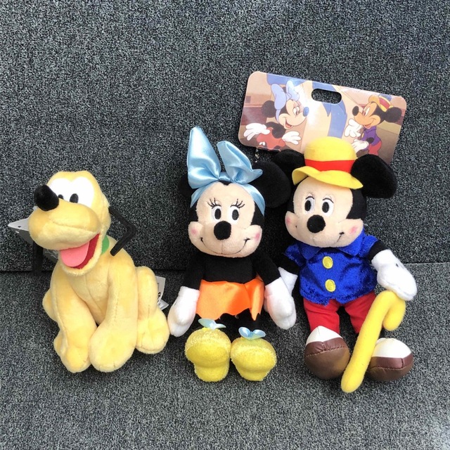 ディズニー ミッキー ミニー プルート ぬいぐるみバッジ チャーム