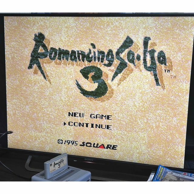 SQUARE(スクエア)のSFCスーパーファミコンソフト ロマンシングサガ 3本セット エンタメ/ホビーのゲームソフト/ゲーム機本体(家庭用ゲームソフト)の商品写真