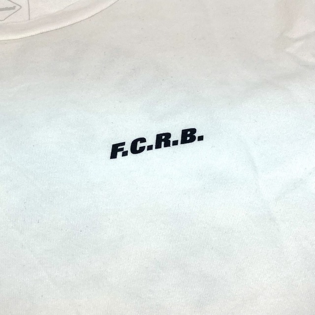 F.C.R.B.(エフシーアールビー)のエフシーアールビー F.C.R.B. タイガーグラフィック 半袖Ｔシャツ コットン ホワイト メンズのトップス(Tシャツ/カットソー(半袖/袖なし))の商品写真