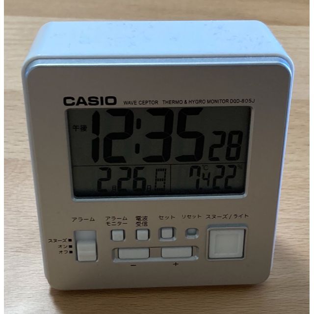 CASIO - デジタル置き時計（電波時計）の通販 by ちょこ｜カシオならラクマ
