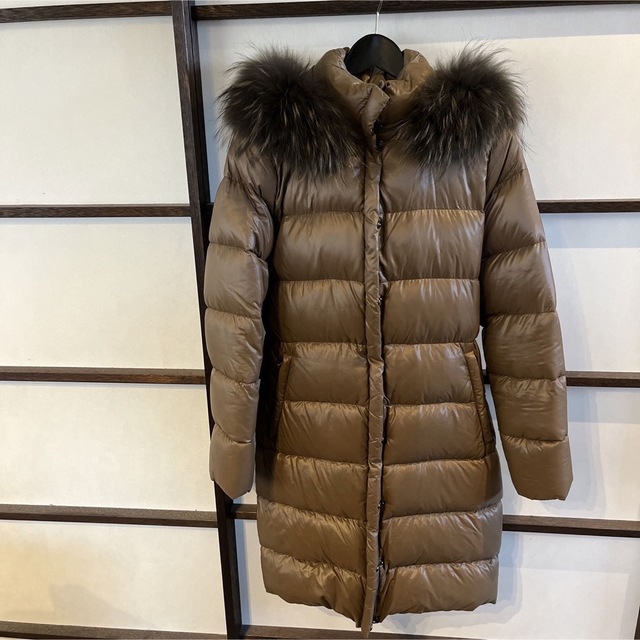 DUVETICA　DENEB DOWN JACKET ラクーンファー 40