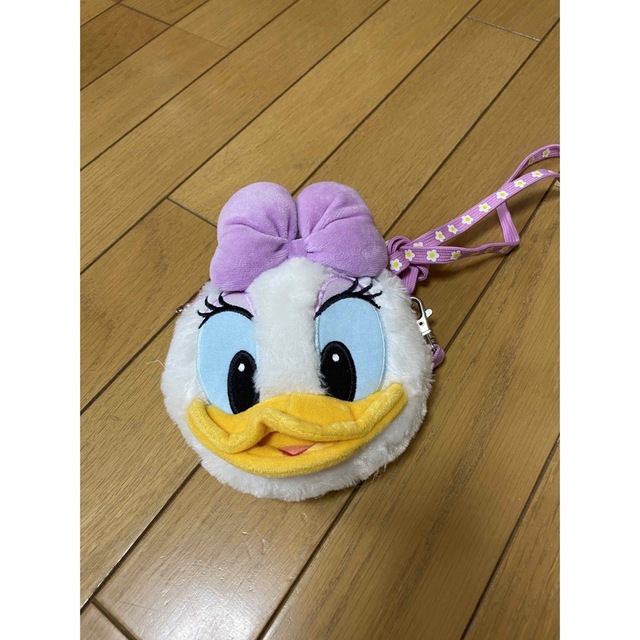 Disney ディズニー チケットホルダー ぬいぐるみチケットホルダー デイジー 小の通販 by yanyan ディズニー デイジー チケットホルダー
