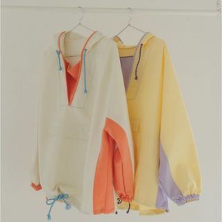 【最終値下げ】COLOR POINTED ANORAK JUMPER(パーカー)