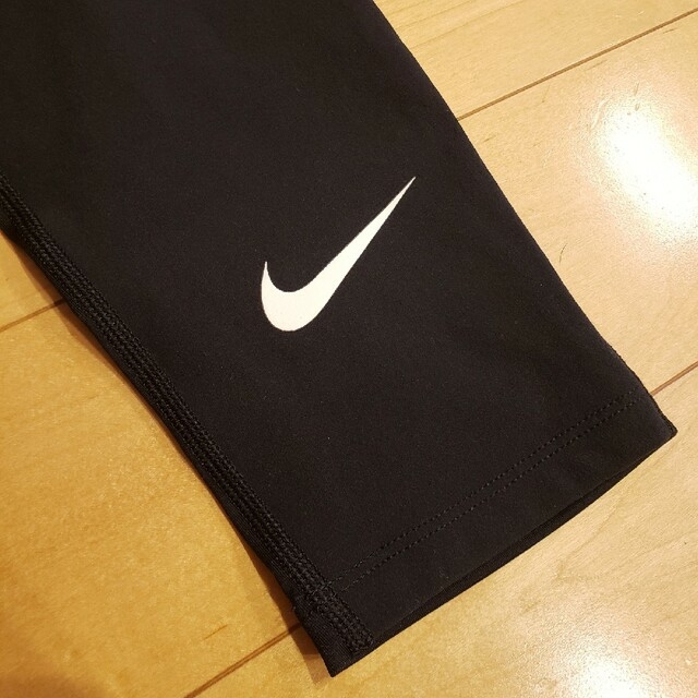 NIKE(ナイキ)のNIKE　キッズ用レギンス メンズのレッグウェア(レギンス/スパッツ)の商品写真