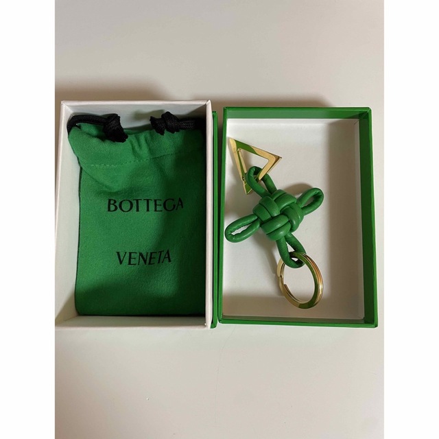 Bottega Veneta(ボッテガヴェネタ)の正規品ボッテガキーリング❤️ＹＵR I様専用 レディースのファッション小物(キーホルダー)の商品写真