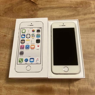 アップル(Apple)の【ジャンク品】iPhone5S 16GB ホワイト ワイモバイル(スマートフォン本体)
