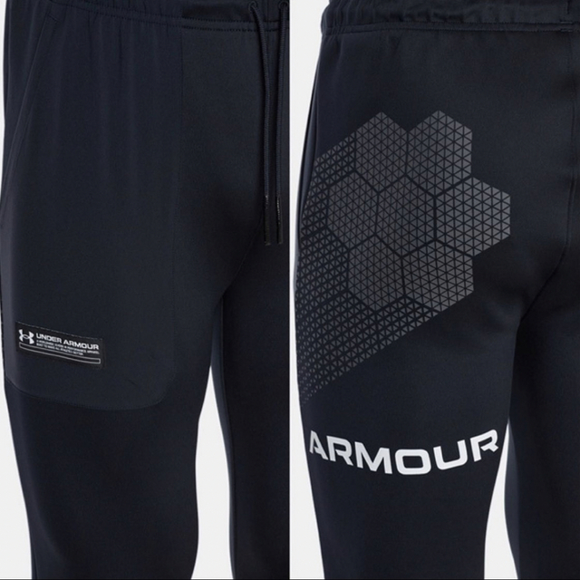 UNDER ARMOUR(アンダーアーマー)の★値下げ中★新品未使用★ アンダーアーマー　メンズ　MD ジャージ　上下セット メンズのトップス(ジャージ)の商品写真