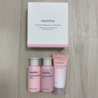 イニスフリー(Innisfree)のイニスフリースキンケアJeju Cherry Blossom Trio Kit(サンプル/トライアルキット)