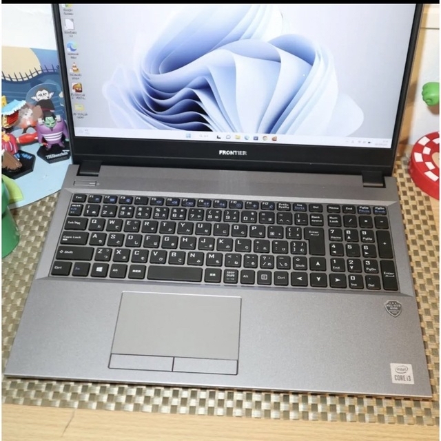 未使用アウトレットWin11超高年式Corei3-11010U/メモリ8/SSD 3