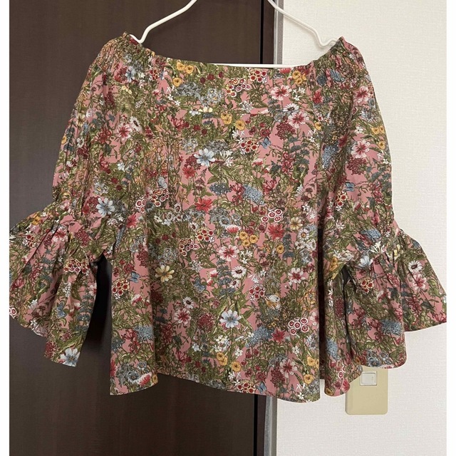 ロイスクレヨン お花柄ブラウス 【メール便無料】 3840円引き