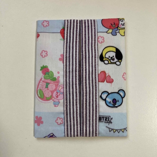 BT21(ビーティーイシビル)の★BT21  ポケットティッシュケース★ エンタメ/ホビーのエンタメ その他(その他)の商品写真