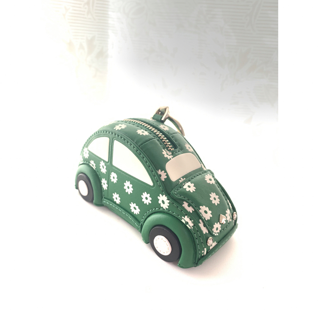 kate spade new york(ケイトスペードニューヨーク)の【美品】kate spade ケイトスペード カーコインケース 車 レディースのファッション小物(コインケース)の商品写真