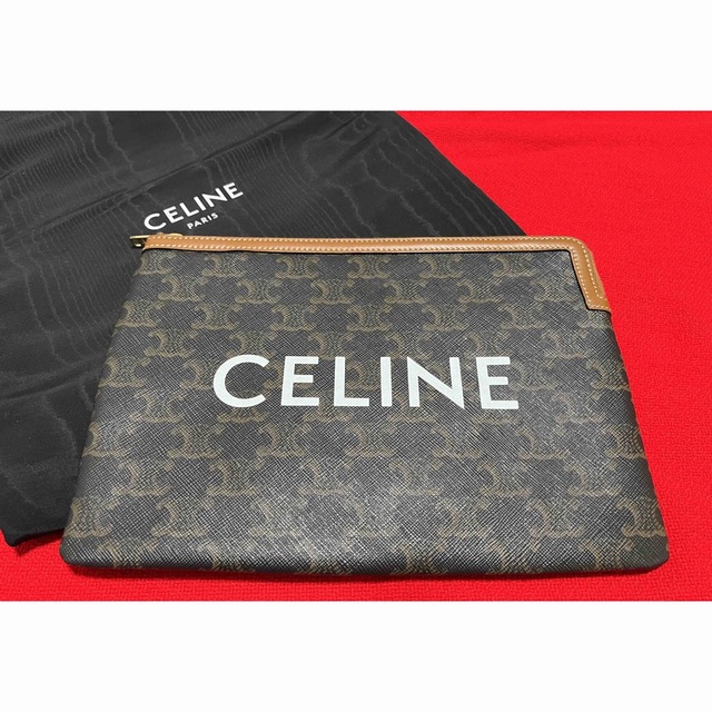 celine(セリーヌ)の定価¥99000.新品　セリーヌ パリ本店購入　ビックロゴ　トリンオフ　クラッチ メンズのバッグ(セカンドバッグ/クラッチバッグ)の商品写真