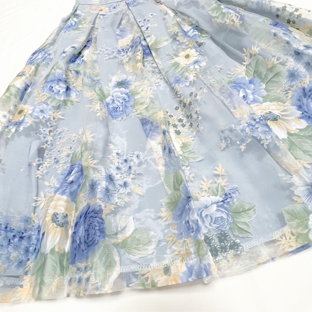 TOCCO closet(トッコクローゼット)のtocco closetトッコクローゼット　花柄オーガンジーフレアスカート レディースのスカート(ひざ丈スカート)の商品写真