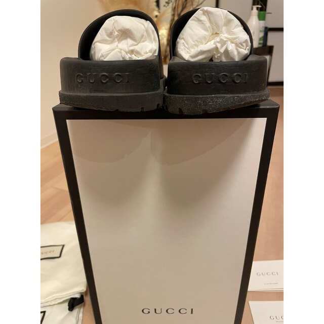 Gucci(グッチ)のGUCCI ラバーメンズ スライドサンダル メンズの靴/シューズ(サンダル)の商品写真