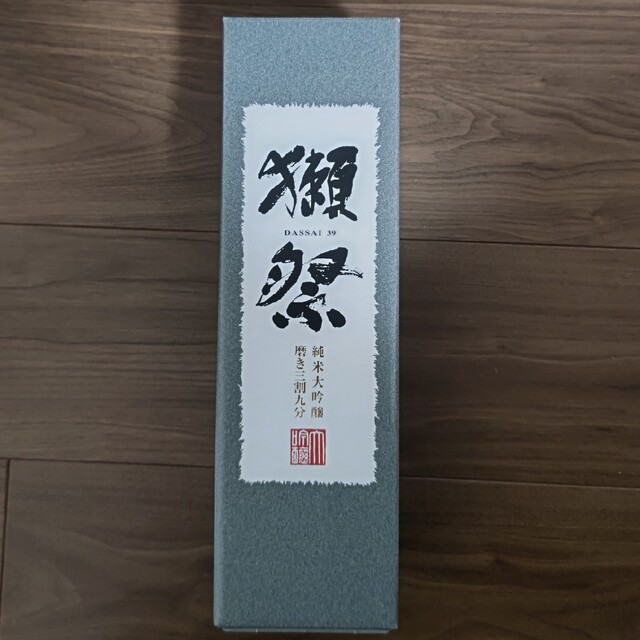 【新品】獺祭 DASSAI 39 純米大吟醸 磨き三割九部 食品/飲料/酒の酒(日本酒)の商品写真