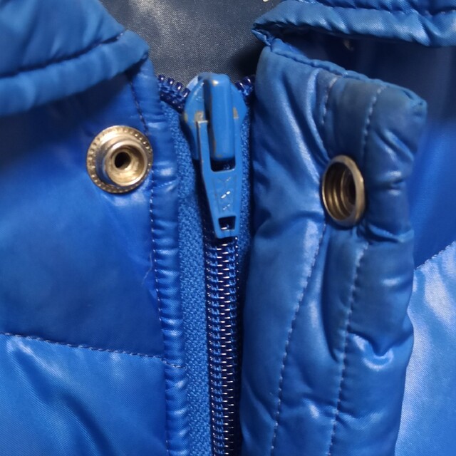 ゴールドウィン　ダウンジャケット「EQUIPMENT 」　ブルー　破れあり メンズのジャケット/アウター(ダウンジャケット)の商品写真