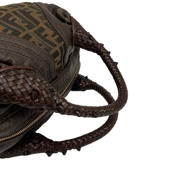 極 美品 保存袋付 FENDI フェンディ スパイバッグ ズッカ レザー 本革